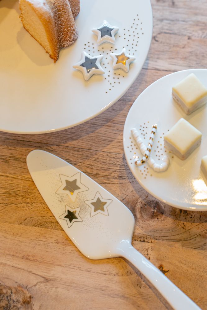 Utensil für die Küche, Spatel, Teller