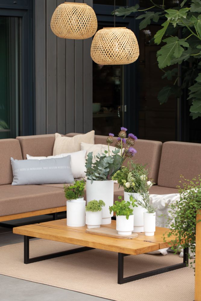 Vasen auf Tisch Couchtisch Sofa