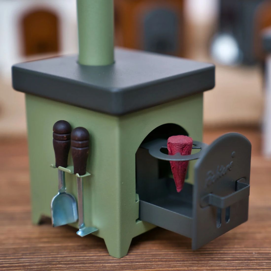 Miniature Wood Stove, Wood Stove Toy, Grill/ Oven, Fireplace Stove, Craft Kit