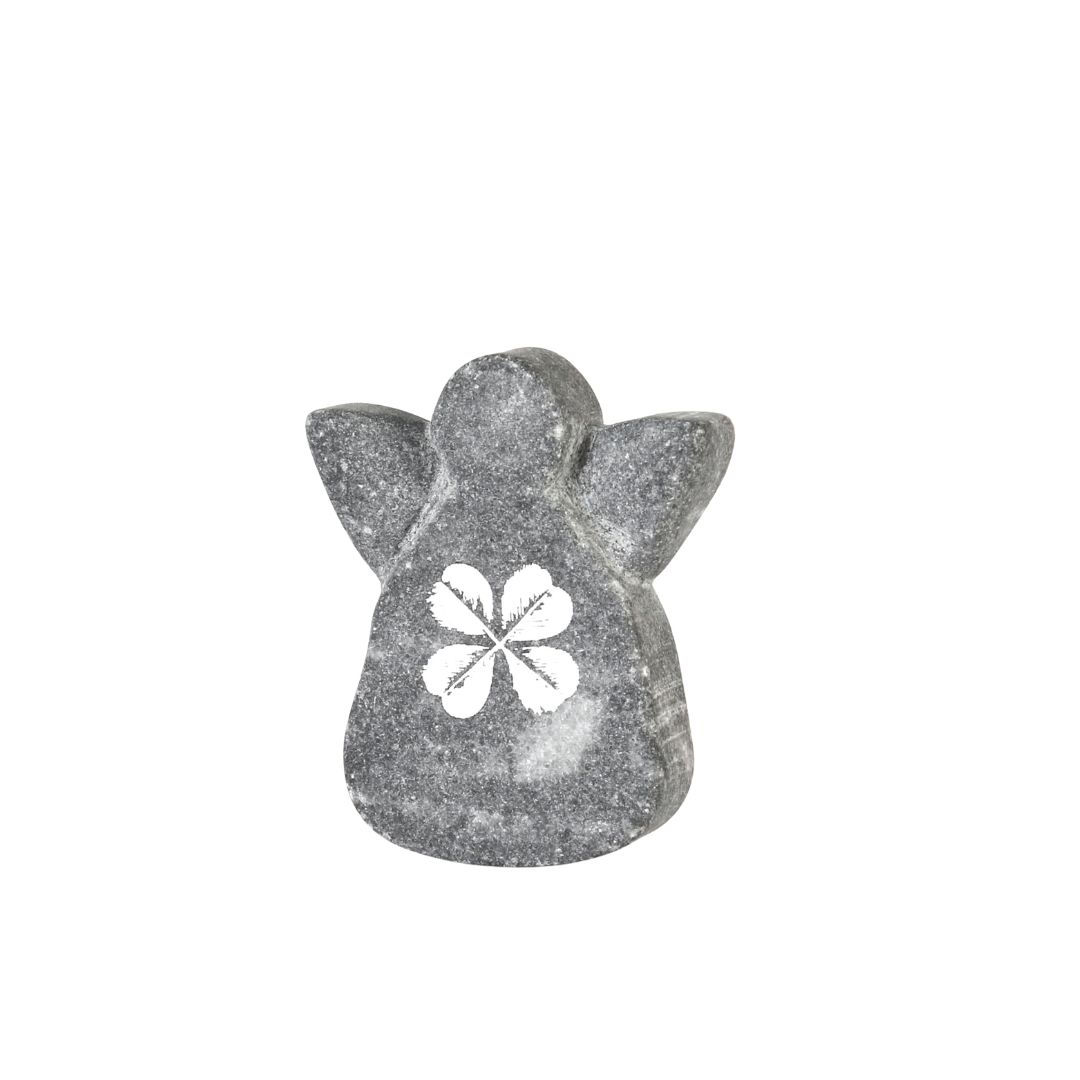 Kleiner Schutzengel aus dunklem Marmor mit Kleeblatt-Aufdruck von Good old friends