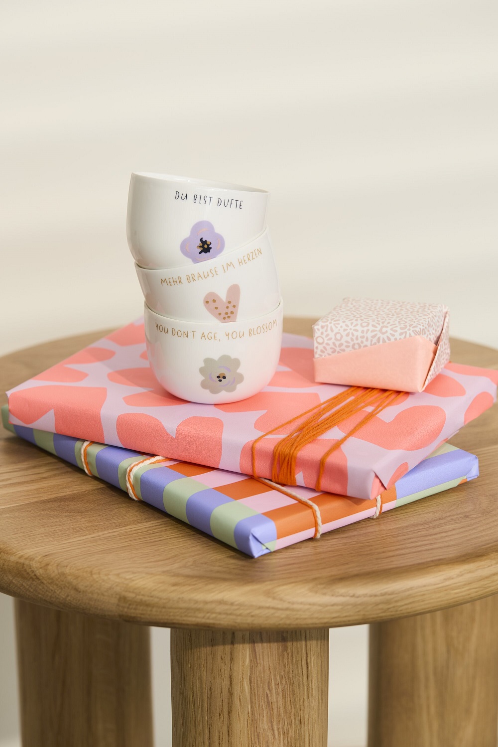 Tasse, Becher-Set, Kleines Geschenkset, Pastellfarben, Blumenmotiv