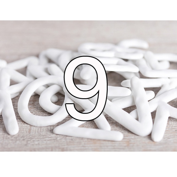 Porzellanziffer "9"