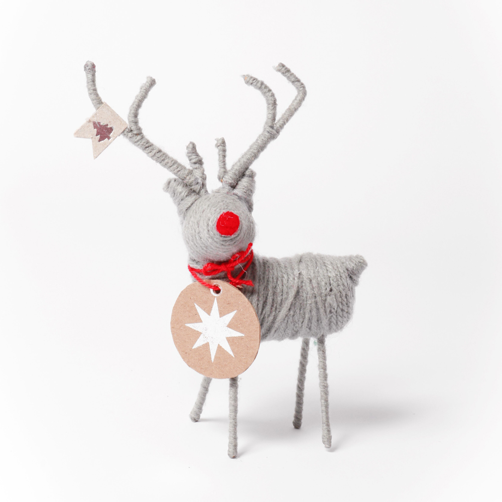 AB12219 Rentier, grau