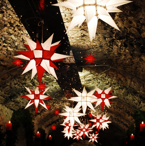 gal_gr_herrnhuter-sterne_rot-weiss_778201