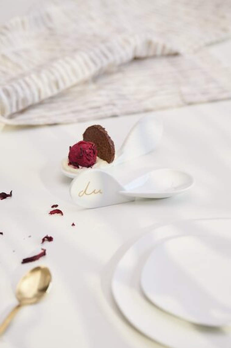 Essen, Präsentation des Essens, Besteck, Löffel, Gefrorener Joghurt