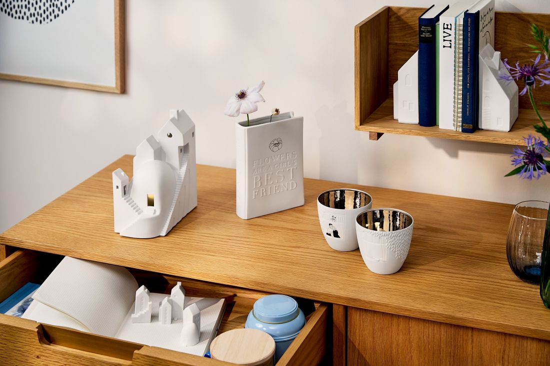 Porzellan, Dekoration, Vase, Tassen, Wohnzimmerschrank-Dekor