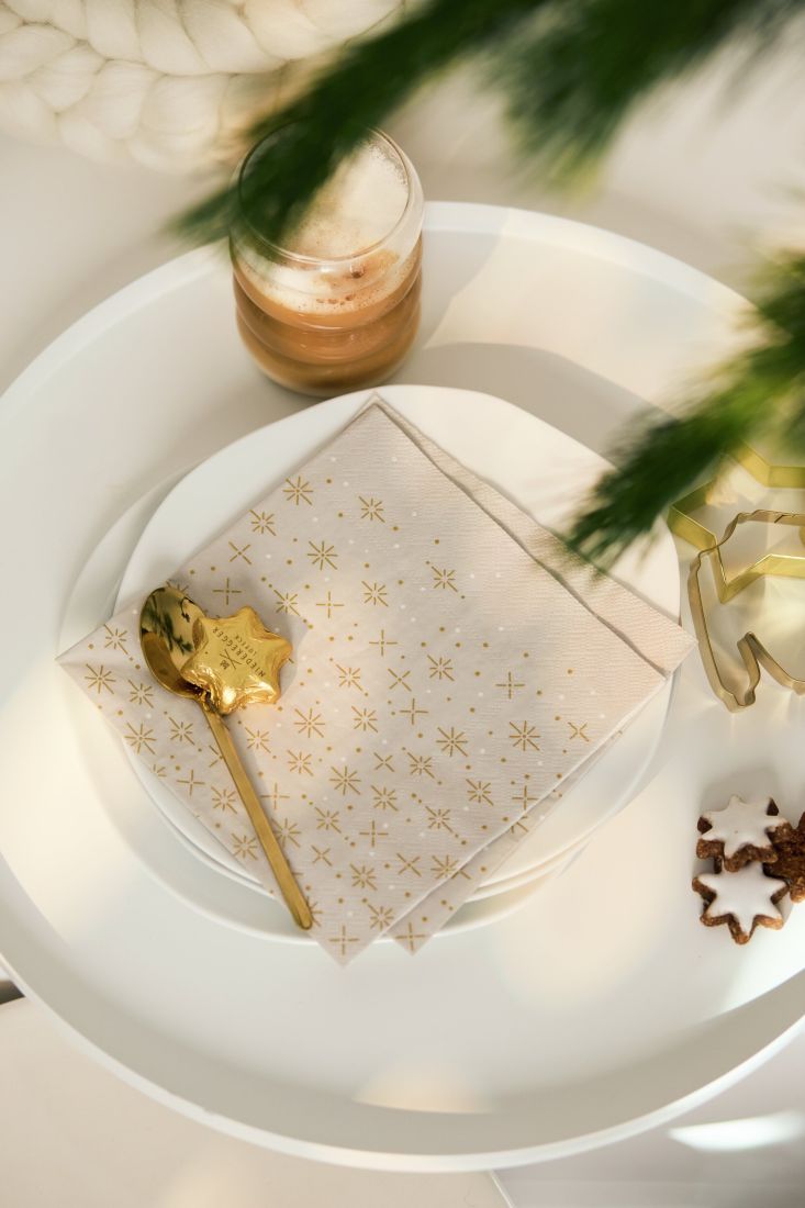 Tischdeko, Servietten, Kuchenplatte, Kaffee, Plätzchen