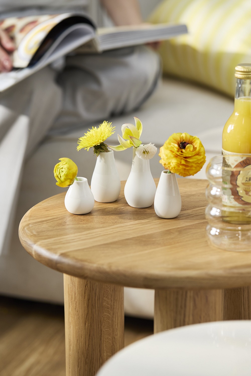Vasen-Set, Mini-Vasen, Blumenvasen, Holz-Tisch, Sonnenblume