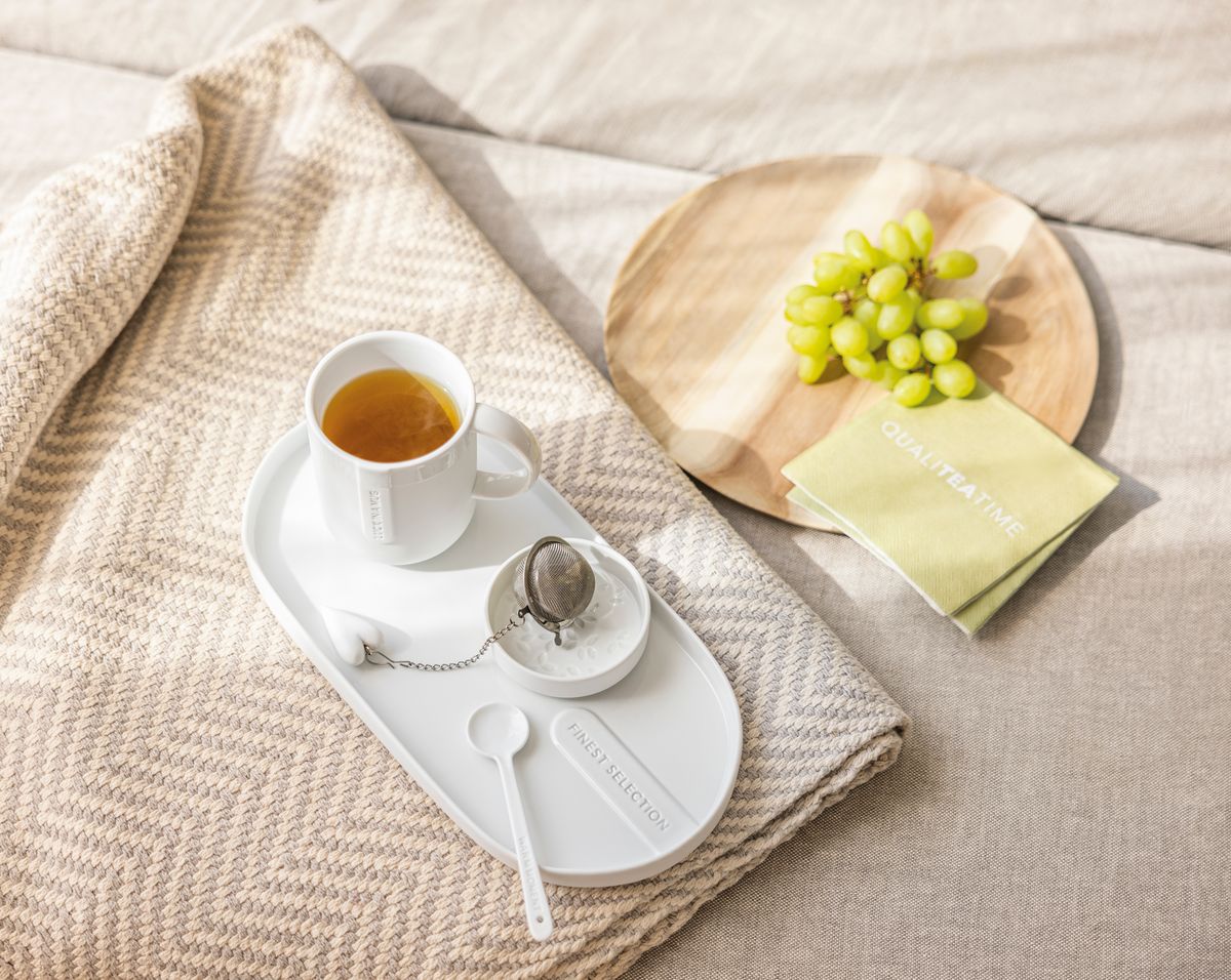 Tasse mit Deckel