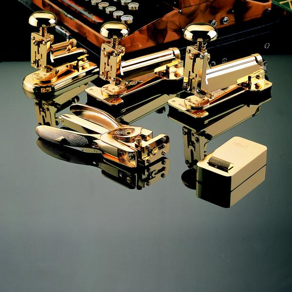 gal_gr_PAG5_43600 El Casco