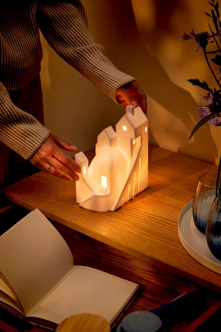 Leuchtskulptur, Miniaturstadt, Stufenaufgang, LED-Licht, Deko-Objekt