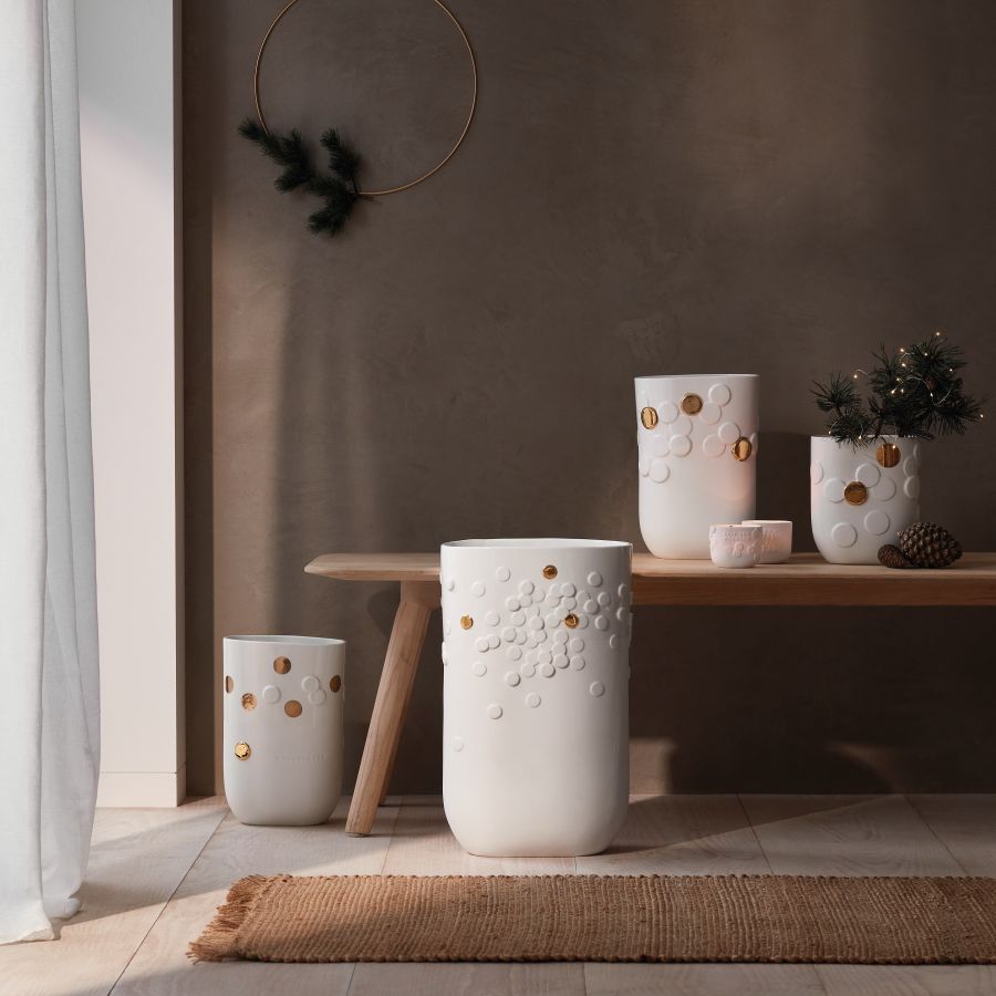 CTLG_Katalog-Weihnachten-2024-Moods_Seite_031_ergebnis Vase mit Punkten Wunderwerk