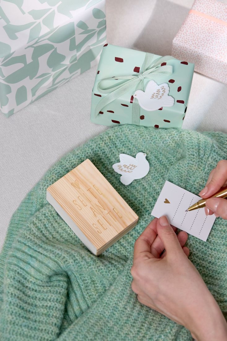 Geschenkverpackung, Karte, Schaubild, Schwalbenmotiv, Holzstempel
