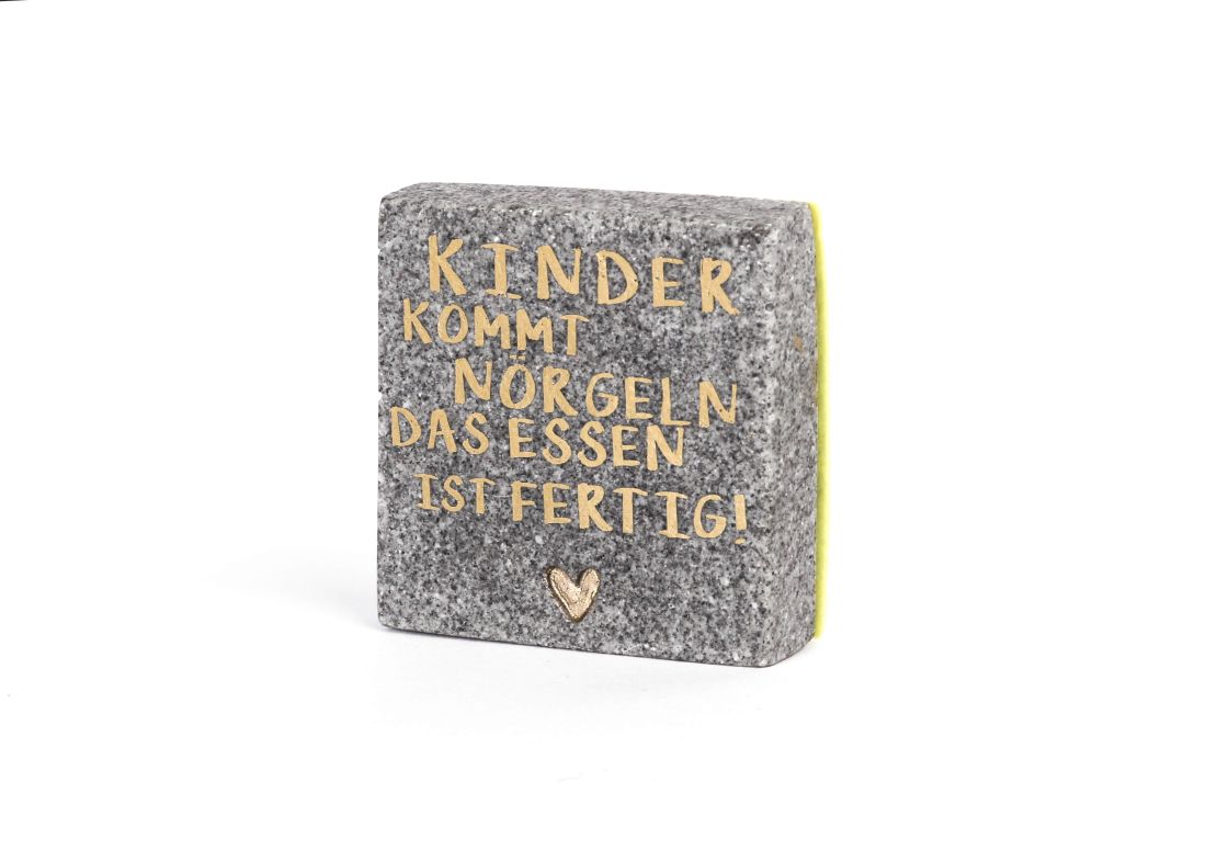 kleine stein, grünes schieferstein, gravur zitat, herz symbol, kunststein