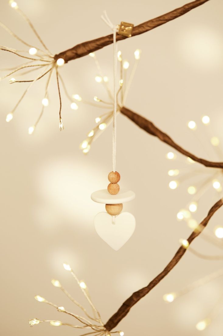 Weihnachtsdeko, Herz Ornament, Holzperlen, Kette, Lichterkette