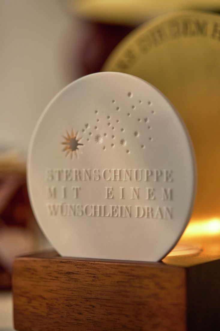 Sternenschuppe, mit einer Wünschlein dran, Grafik-Steinschale