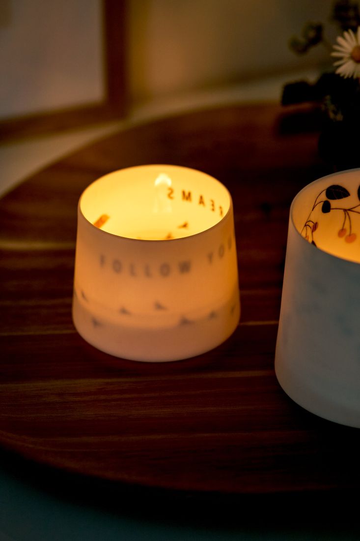 kerzen, tea-light, tisch aus holz, leuchten, dekorative kerze