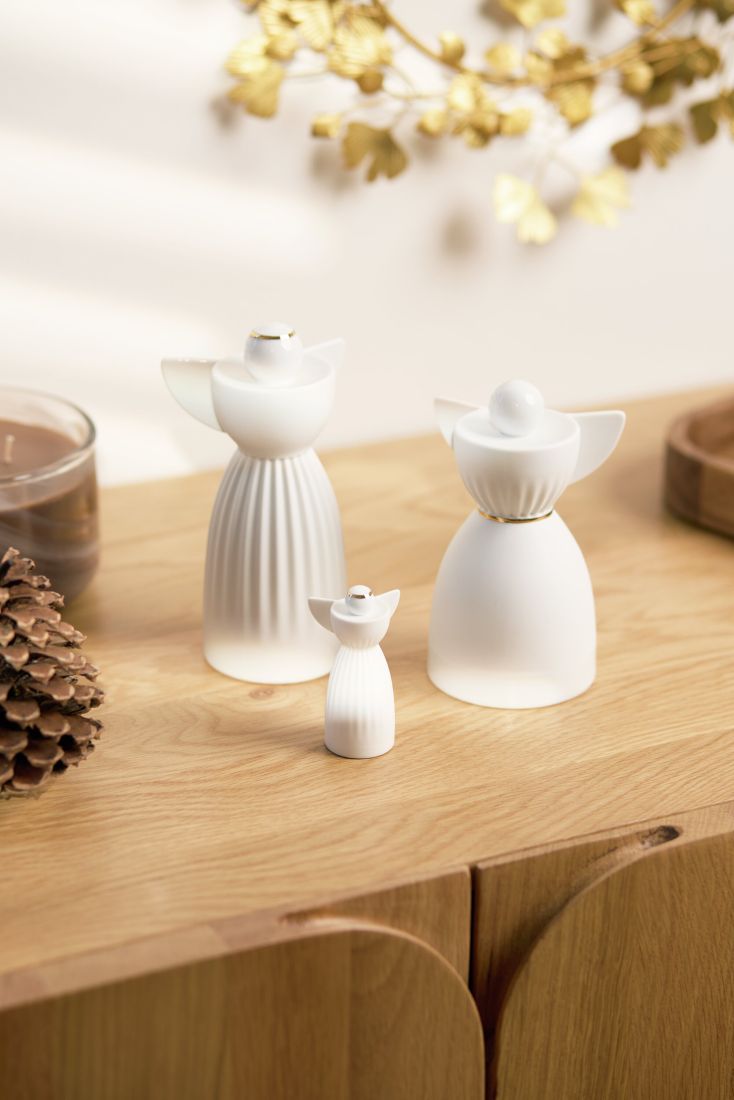 weiße figuren, Engelfiguren, Keramikdeko, glasierte Vase, minimalistische sattelset