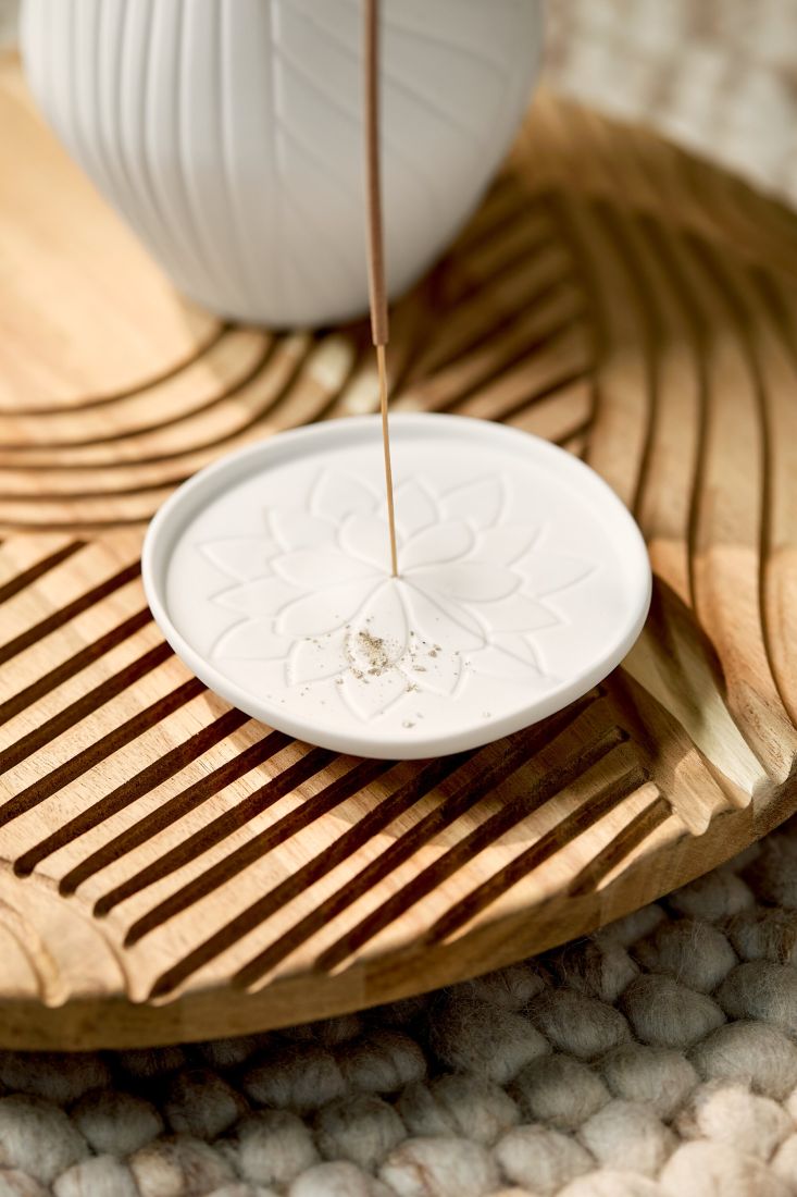 Weißer Räucherstäbchenhalter Zen Spirit